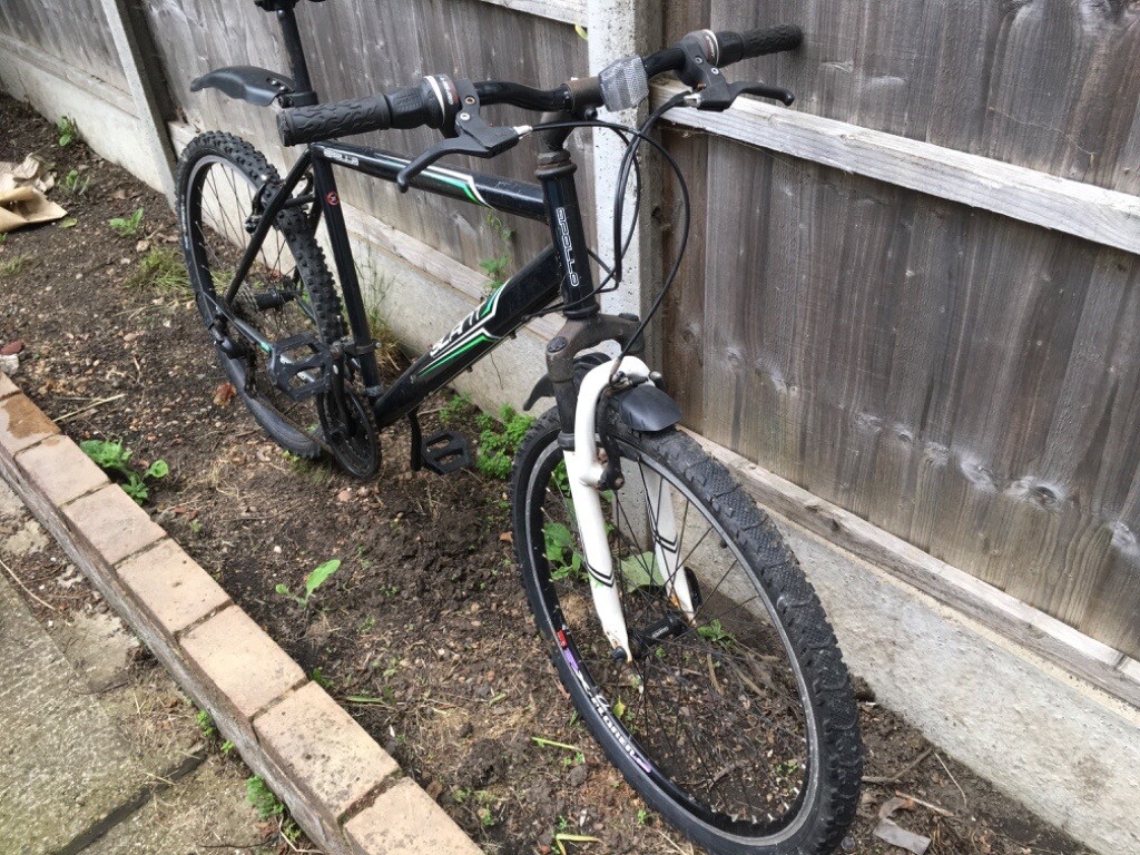 Mountain bike 26 inches wheel 20” inch 